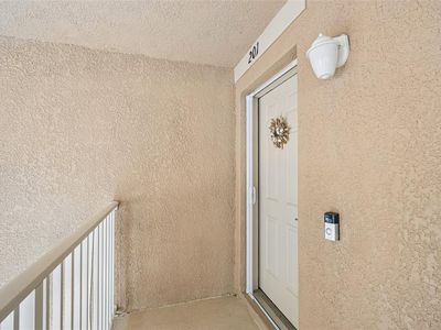1003 Fairwaycove Ln Unit 201
