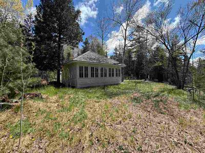 9294 Woods Rd