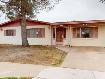 8370 Park Haven Ave