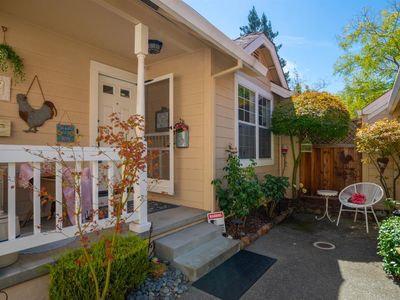 18 Bay Tree Court