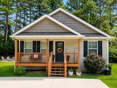 209 Roslyn Ct