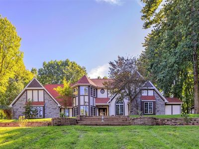 104 Landing Dr