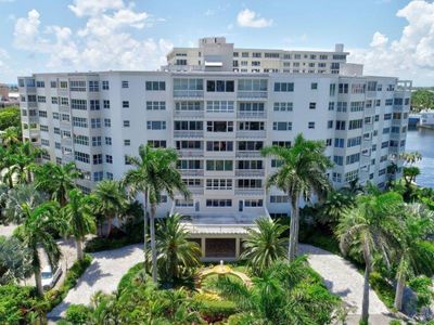1000 LOWRY Street #1F