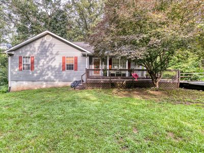 3 Grandie Ln