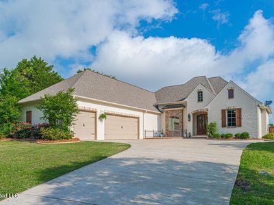 144 Caroline Club Cir