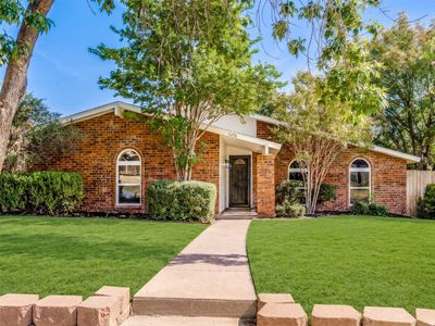 5256 Ragan Dr