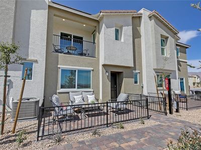 2862 Coral Cascade Ct