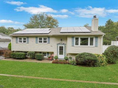21 Aldrin Dr