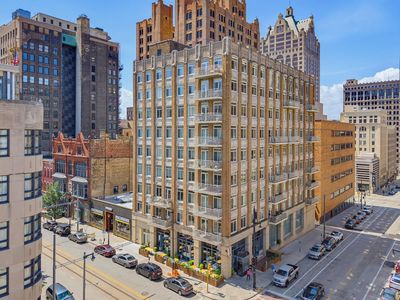 741 N Milwaukee St Unit 203