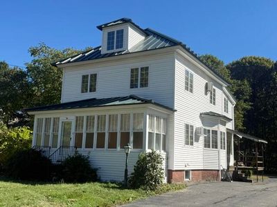 6 Colonial Street