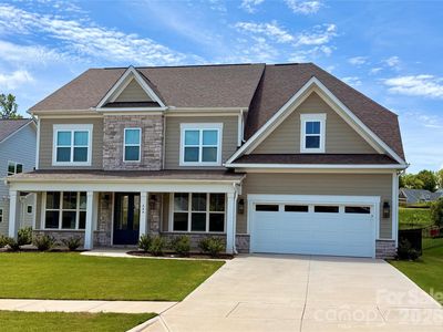 444 Lucky Dr NW