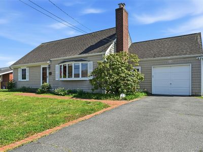 Property at 10 Bunny Lane, Amityville, NY
