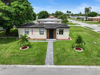 1589 NW 4th Ave