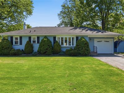 30 Adela Cir