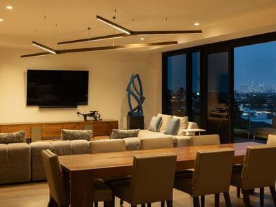 8420 Sunset Blvd #602