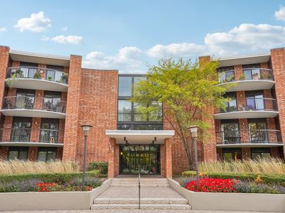 1405 E Central Rd UNIT 316B