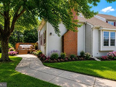 303 Stratford Ct