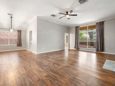 6023 S Trafalgar Ct