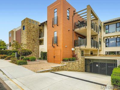 3128 Canon St #301