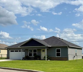 1080 Ozark Ave