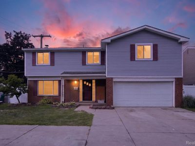 14075 Merriman Rd