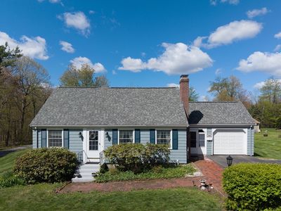 Property at 20 Knollwood Rd, Paxton, MA