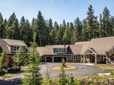 399 Forest Knolls Dr