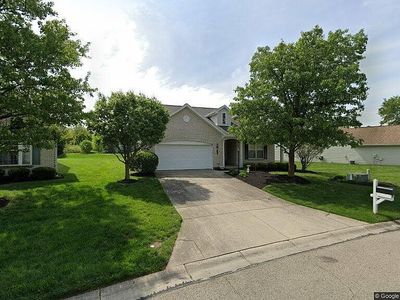 9813 Rose Petal Dr