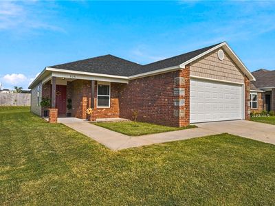 305 E Glendale Ln