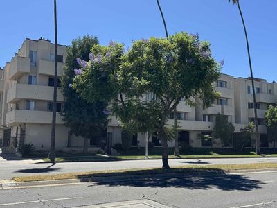 19350 Sherman Way Unit 318