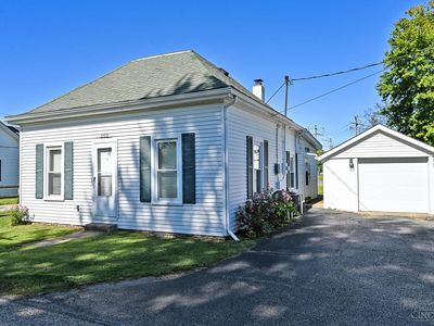 202 Short St