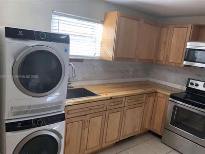 4235 N University Dr APT 306