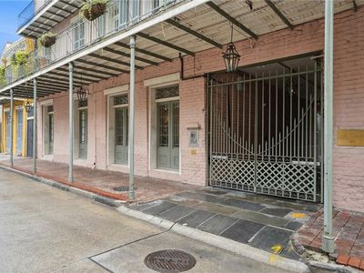 525 Governor Nicholls St APT 101