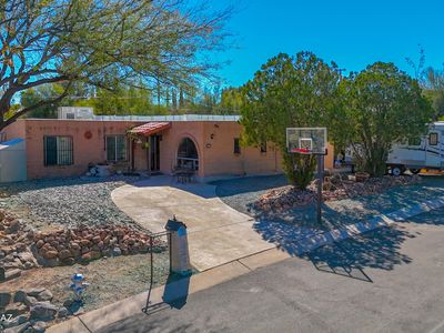 2209 W Window Rock Dr