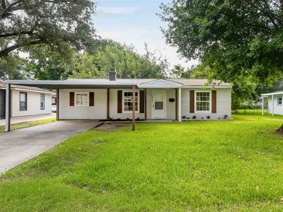 Property at 2237 5th St, Port Neches, TX
