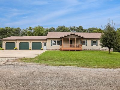 Property at 5712 22nd Avenue Dr, Vinton, IA