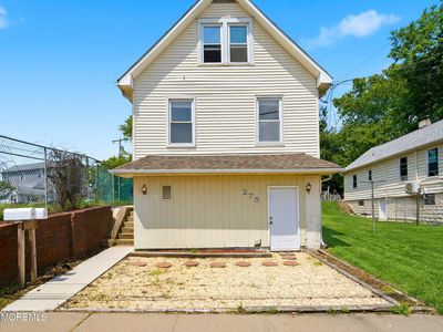 275 Laurence Parkway