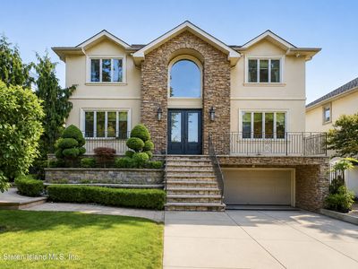 77 Macfarland Ave