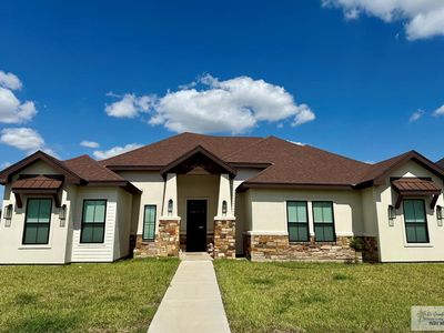 9469 S Queen Palm