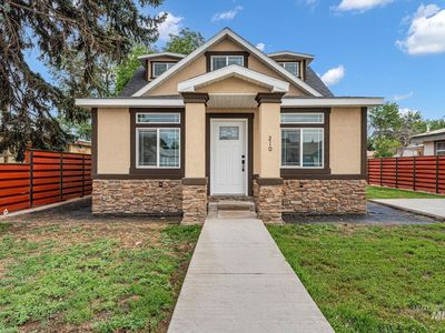 210 Oregon St