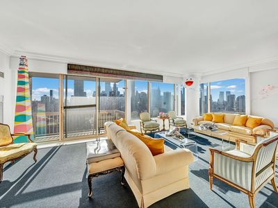 200 E 69th St APT 34C