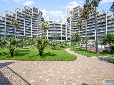 1000 Padre Blvd #210