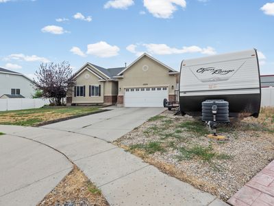 13379 Albert Ct