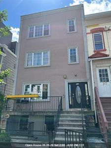 105 Storms Ave Unit 3