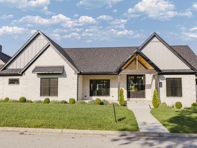 1433 Clubhouse Ln