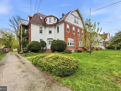 Property at 48 E Stewart Ave, Lansdowne, PA