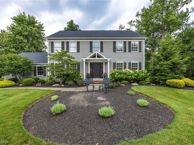 300 Lakeview Cir