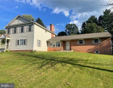 5710 Oak View Dr