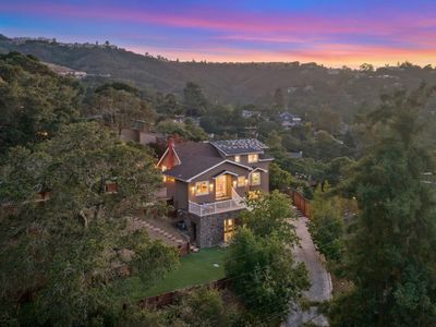 103 Winding Way