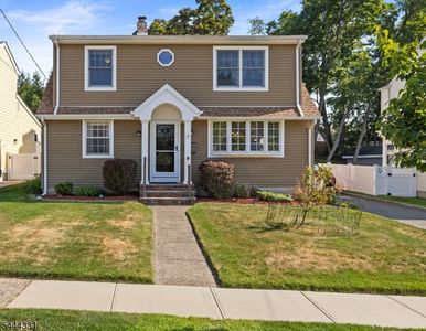 99 Lynwood Rd